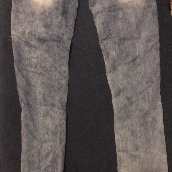 Encrypted - Picture 4 of 4